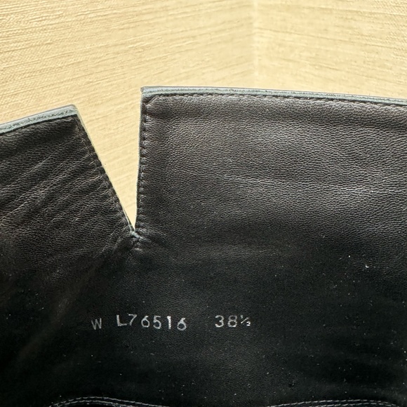 Stuart Weitzman Patent Leather Over The Knee Boots, size 8.5 - Picture 5 of 6